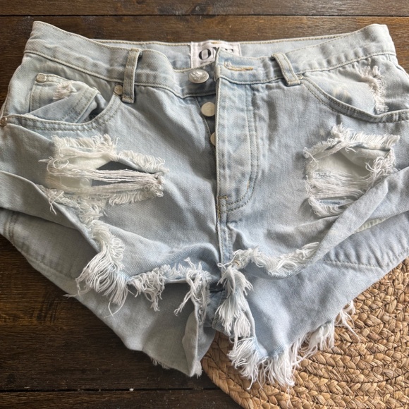 Bonitas Low Waist Denim Short One Teaspoon brand: One Teaspoon Size 26 - Picture 4 of 6